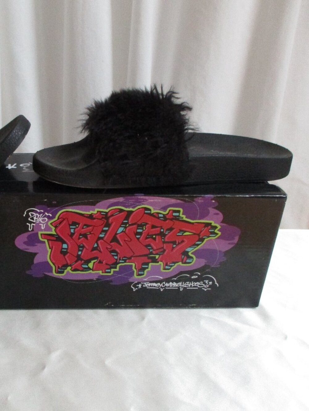 Jeffrey Campbell Size 10M Lucky Me Slides Black